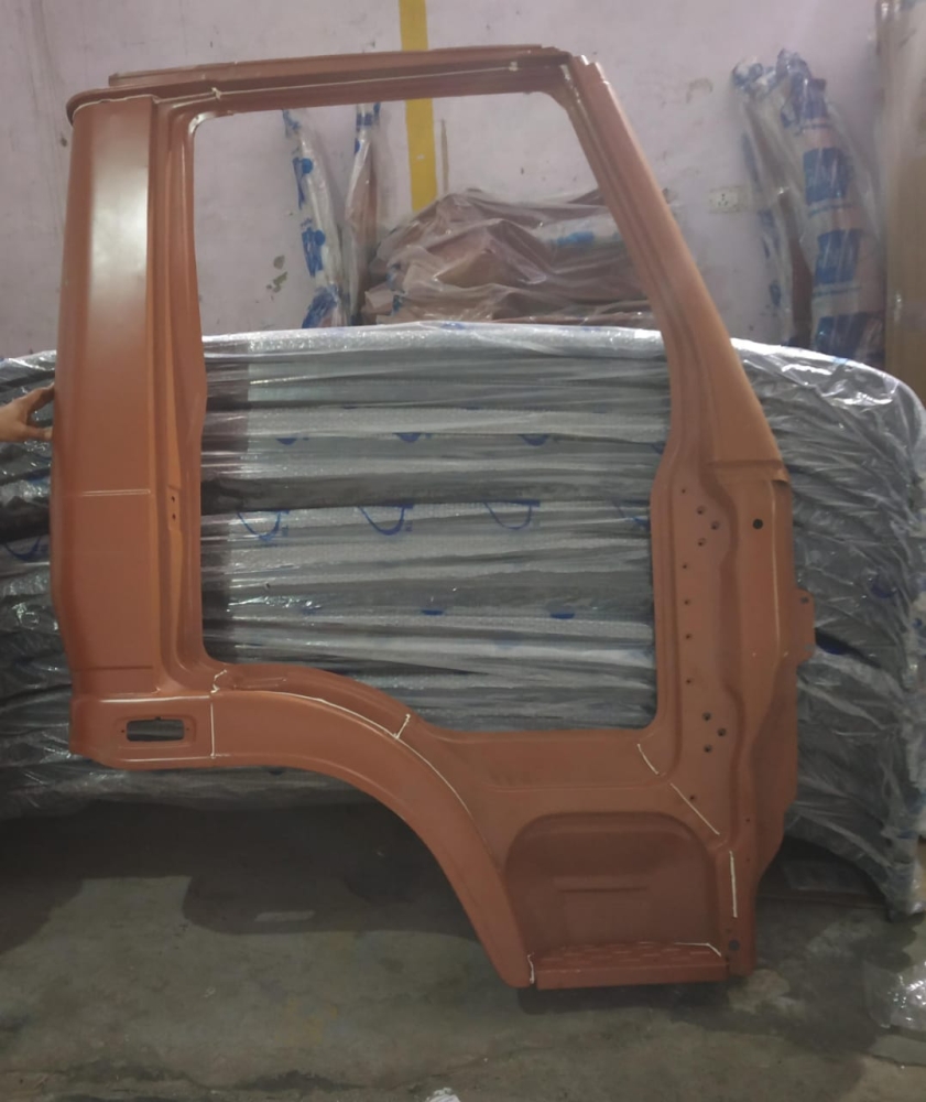 Боковина кабины правая TATA 613 E2, E3