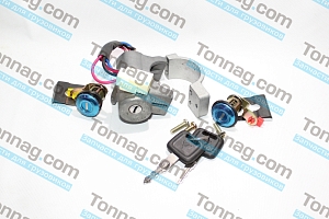 Комплект замков (замок зажигания + дверные личинки) Фотон 1093, 1099